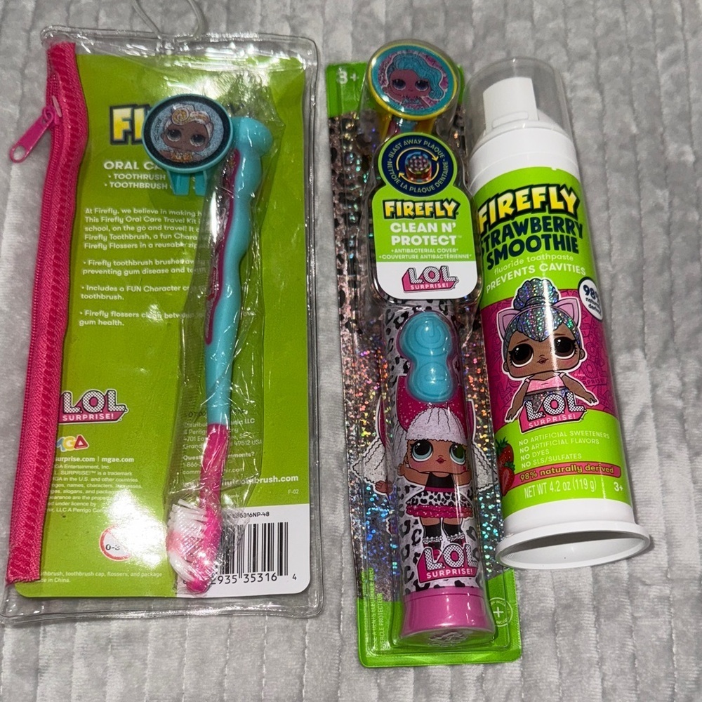 L.O.L. Surprise! Electric Toothbrush and Toothpaste Set